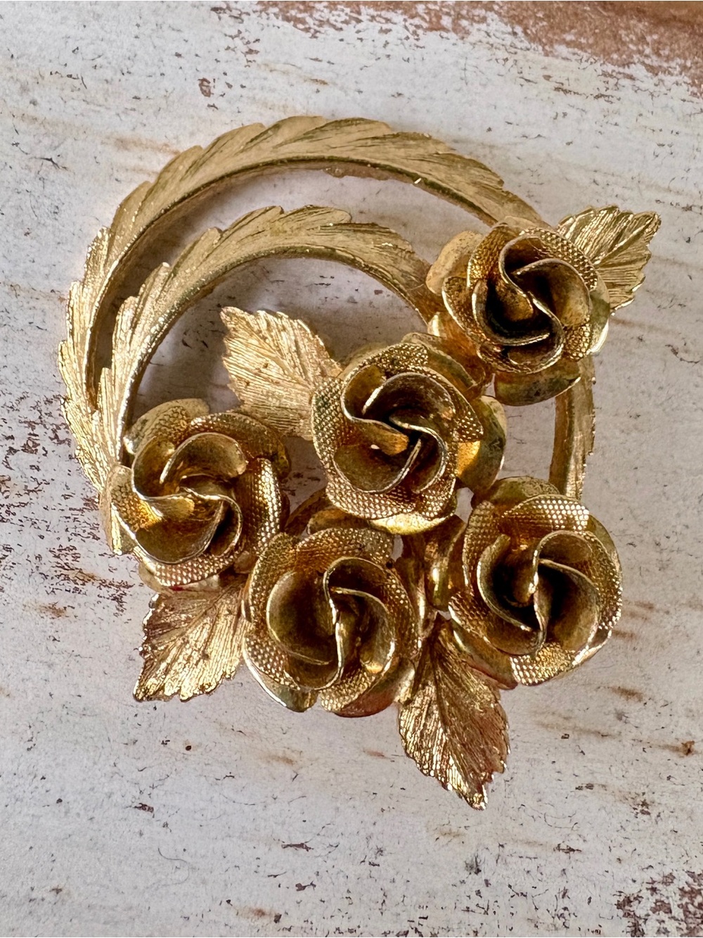 Vintage Coro Gold Tone Rose Bouquet Wreath Brooch Pin 1950s Mid Century Floral